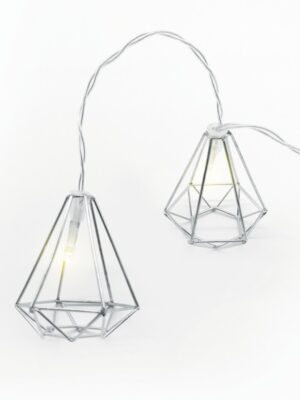 ΔΙΑΚΟΣΜΗΤΙΚΑ ΛΑΜΠΑΚΙΑ ΣΕ ΣΧΗΜΑ ΔΙΑΜΑΝΤΙΟΥ ΜΕΤΑΛΛΙΚΑ ΑΣΗΜΙ 10 LED ΣΕ ΣΕΙΡΑ ΘΕΡΜΟ ΛΕΥΚΟ ΜΠΑΤΑΡΙΕΣ 3xΑΑ ΜΕ ΧΡΟΝΟΔΙΑΚΟΠΤΗ 6ΟΝ/18OFF