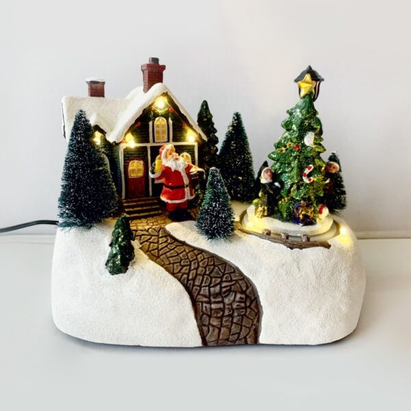 ΧΡΙΣΤΟΥΓΕΝΝΙΑΤΙΚΟ ΔΙΑΚΟΣΜΗTIKO ΧΩΡΙΟ ΠΟΛΥΧΡΩΜΟ LED ΘΕΡΜΟ ΛΕΥΚΟ ΜΟΥΣΙΚΗ & ΚΙΝΗΣΗ ΜΕ ΑΝΤΑΠΤΟΡΑ 4,5V (ΔΕΝ ΣΥΜΠ) ΚΑΙ ΜΠΑΤΑΡΙΑ 3ΧΑΑ (ΔΕΝ ΣΥΜΠ) 190x135x155mm