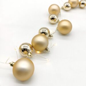 ΛΑΜΠΑΚΙΑ ΔΙΑΚΟΣΜΗΤΙΚΑ ΣΧΕΔΙΟ ΧΡΙΣΤΟΥΓΕΝΝΙΑΤΙΚΕΣ ΜΠΑΛΕΣ ΧΡΩΜΙΟ & ΑΣΗΜΙ 40 80 LED ΘΕΡΜΟ ΛΕΥΚΟ ΚΑΛΩΔΙΟ ΧΑΛΚΟΥ ΚΑΙ ΜΠΑΤΑΡΙΑ 3xAA IP20 2m+300mm