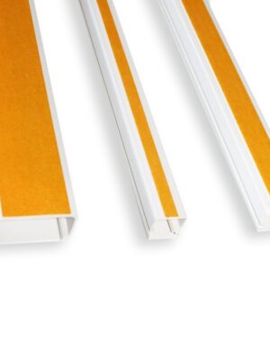 ΚΑΝΑΛΙΑ ΔΙΑΝΟΜΗΣ ΚΑΛΩΔΙΩΝ ΜΕ ΑΥΤΟΚΟΛΛΗΤΗ ΤΑΙΝΙΑ ΛΕΥΚΗ 12X12MM